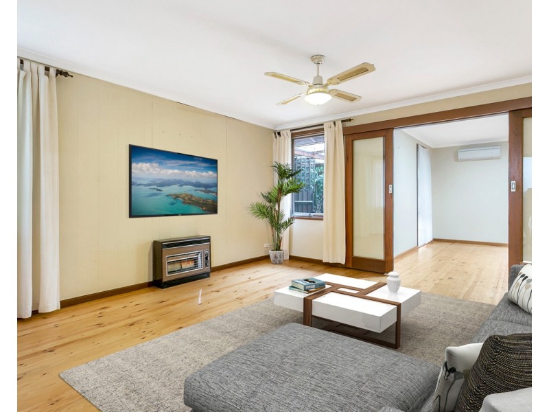 37 Fairview Grove, Hackham West SA 5163