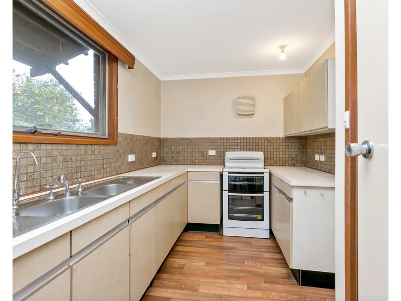 37 Fairview Grove, Hackham West SA 5163