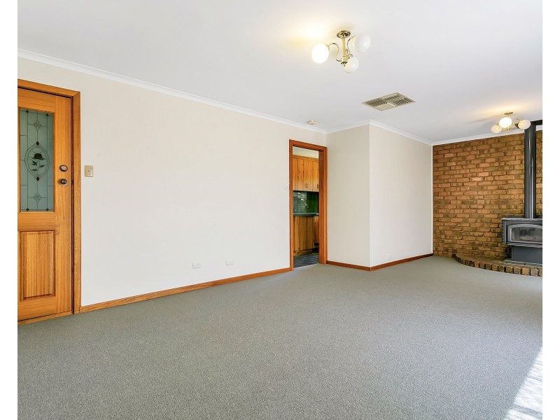 19 Rosemary Tce, Morphett Vale SA 5162