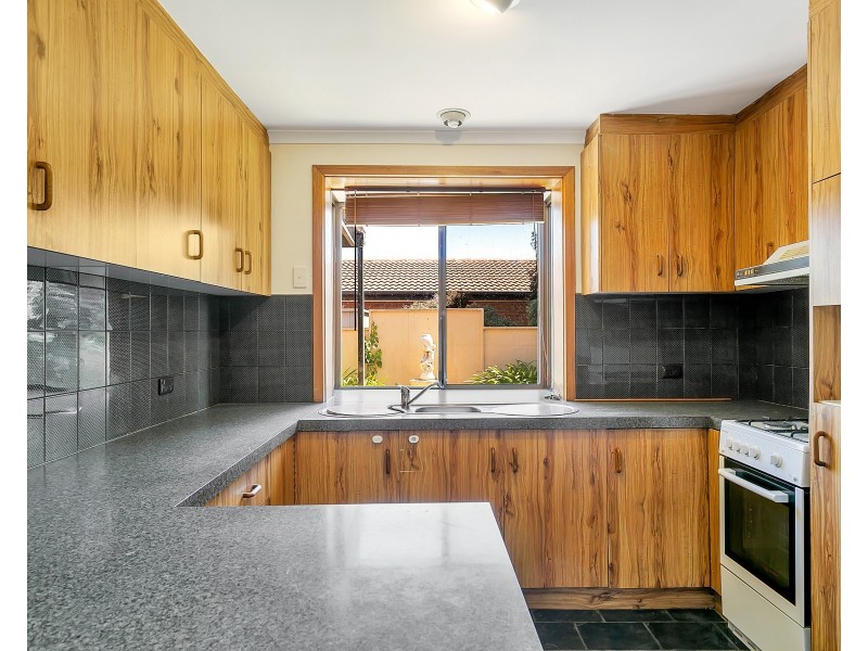 19 Rosemary Tce, Morphett Vale SA 5162