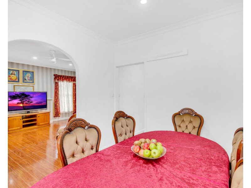 9 Carol Crescent, Morphett Vale SA 5162