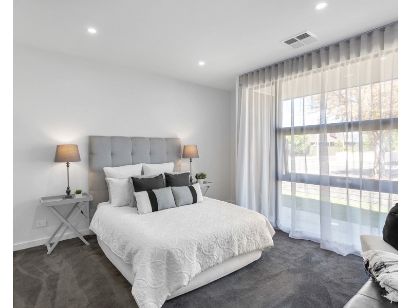 8 Tilbrook Crescent, South Brighton SA 5048