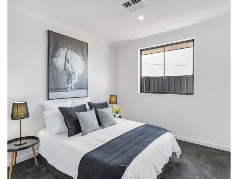 8 Tilbrook Crescent, South Brighton SA 5048