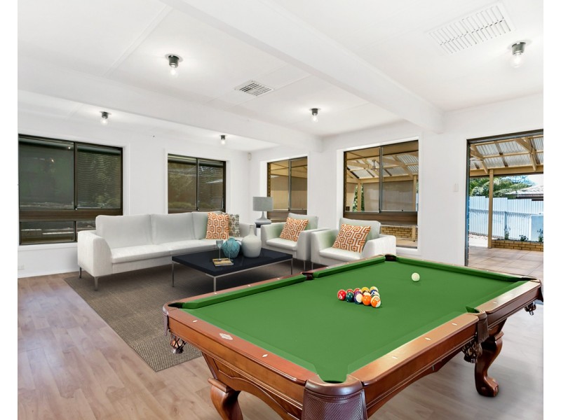 34 Lynlee Crescent, Huntfield Heights SA 5163