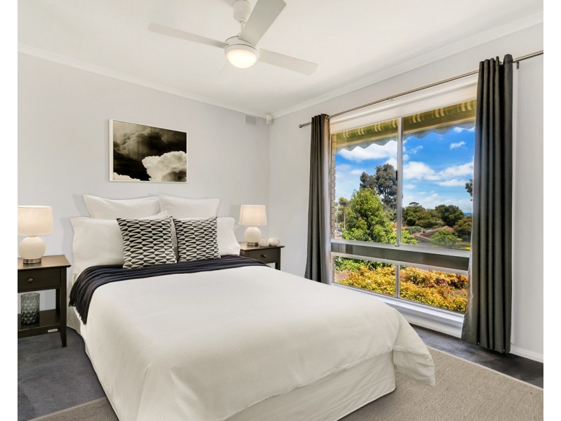 34 Lynlee Crescent, Huntfield Heights SA 5163