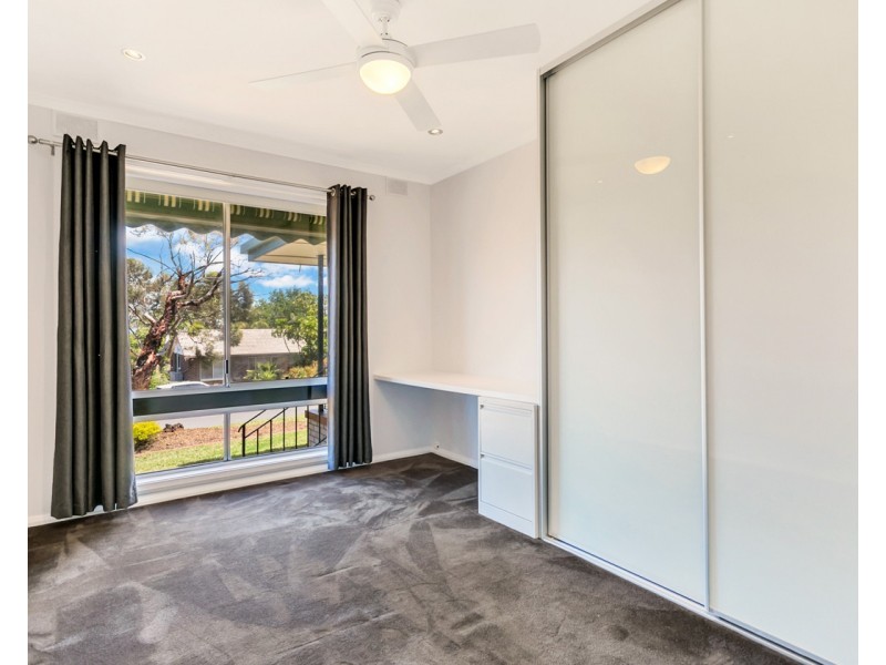 34 Lynlee Crescent, Huntfield Heights SA 5163