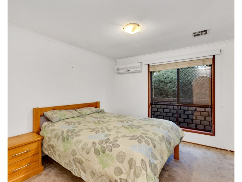 12 Lyons Circuit, Trott Park SA 5158