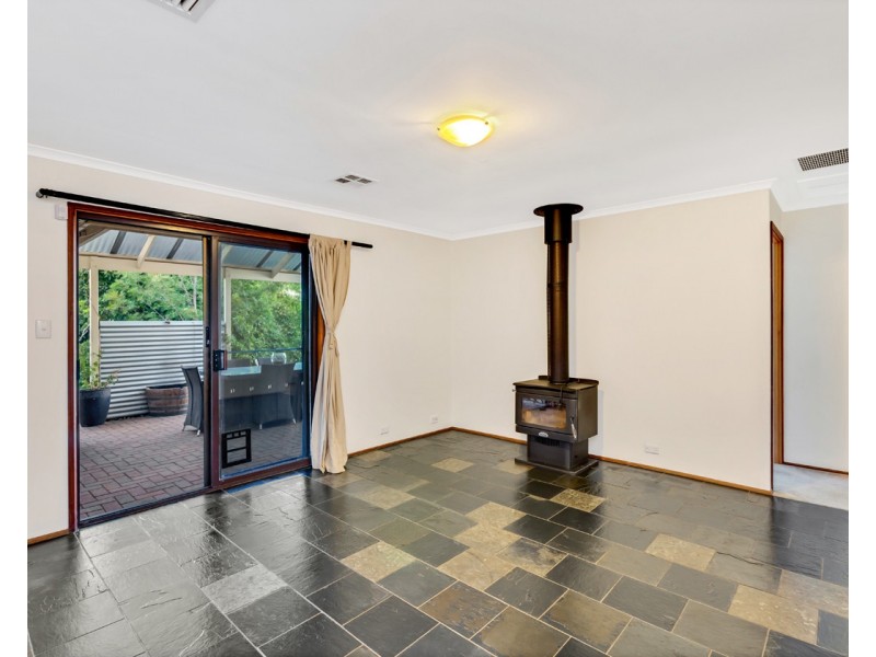 12 Lyons Circuit, Trott Park SA 5158