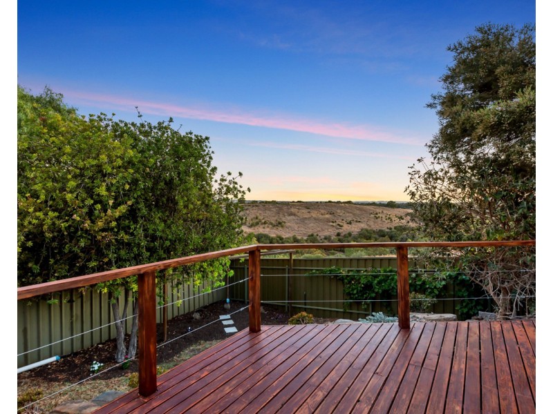 12 Lyons Circuit, Trott Park SA 5158