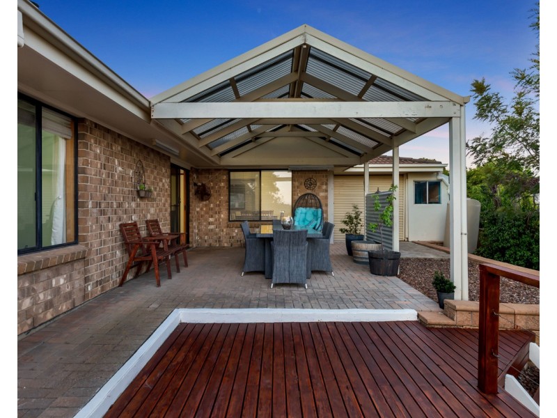 12 Lyons Circuit, Trott Park SA 5158