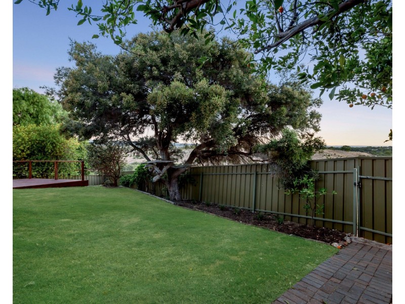 12 Lyons Circuit, Trott Park SA 5158