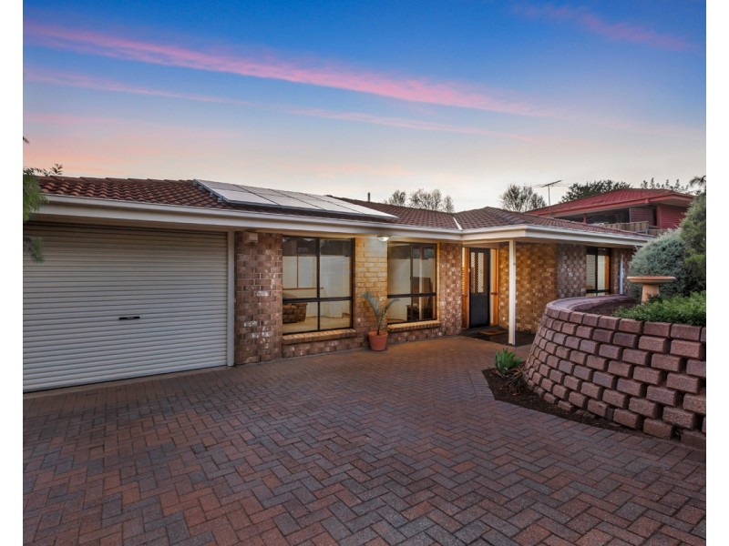 12 Lyons Circuit, Trott Park SA 5158