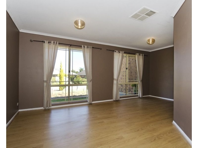 2 Cardiff Walk, Seaford SA 5169
