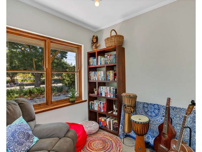 6 Mawson Road, Meadows SA 5201