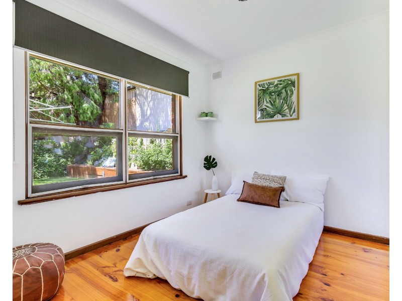 10 Gretel Crescent, Hallett Cove SA 5158