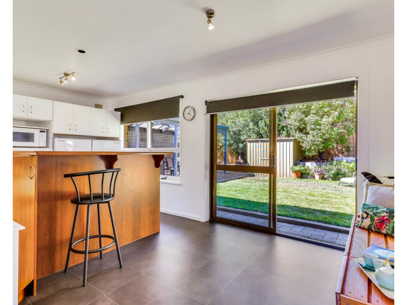 10 Gretel Crescent, Hallett Cove SA 5158