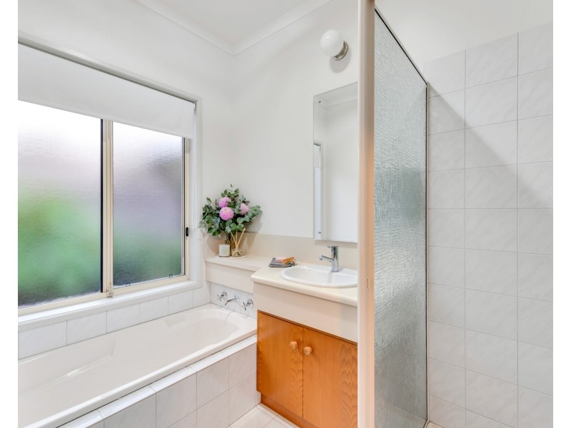 24 Gateacre Brow, Onkaparinga Hills SA 5163