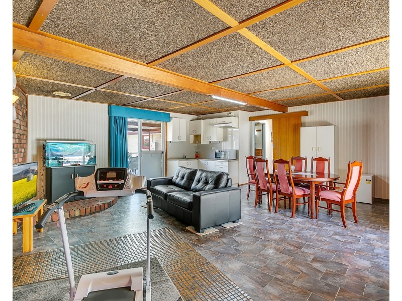 9 Marcian Street, Christie Downs SA 5164