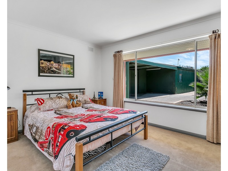 9 Marcian Street, Christie Downs SA 5164