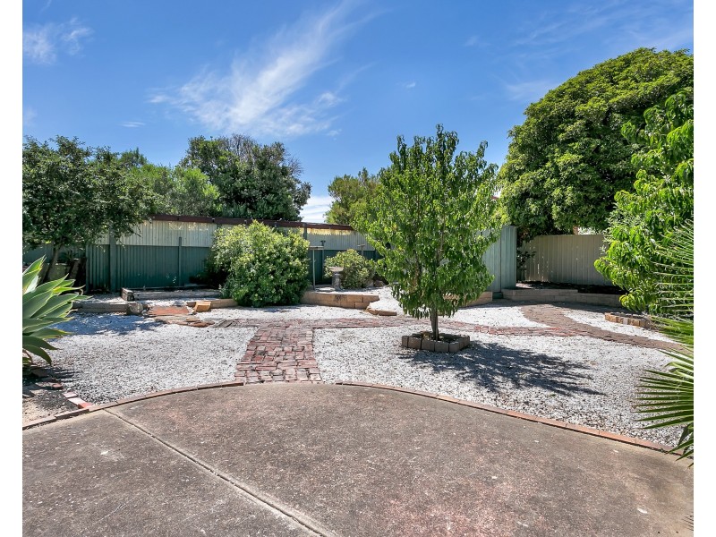 9 Marcian Street, Christie Downs SA 5164