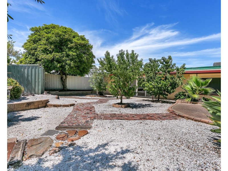 9 Marcian Street, Christie Downs SA 5164
