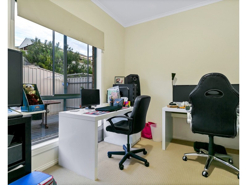 120  Grand Boulevard, Seaford Rise SA 5169