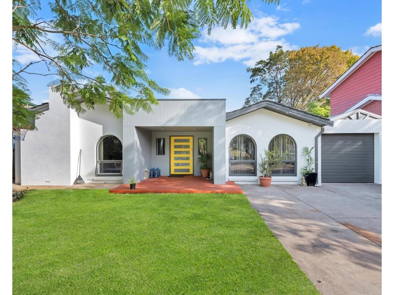 13 Banff Court, Happy Valley SA 5159