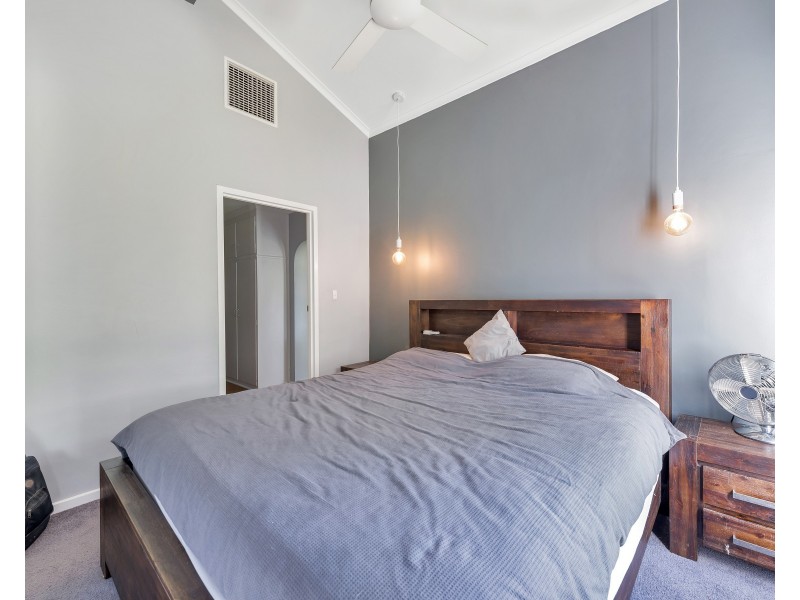 13 Banff Court, Happy Valley SA 5159