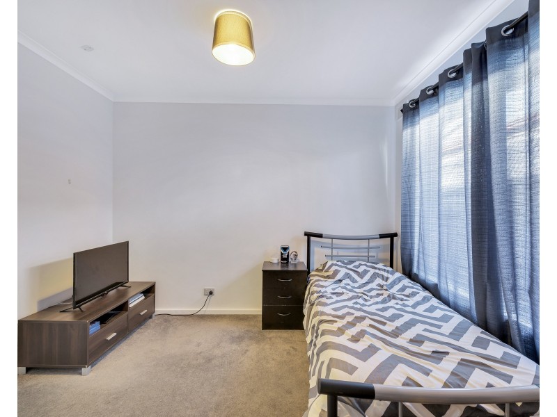 13 Banff Court, Happy Valley SA 5159