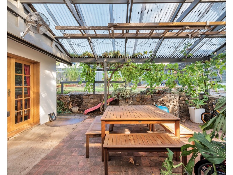 13 Banff Court, Happy Valley SA 5159