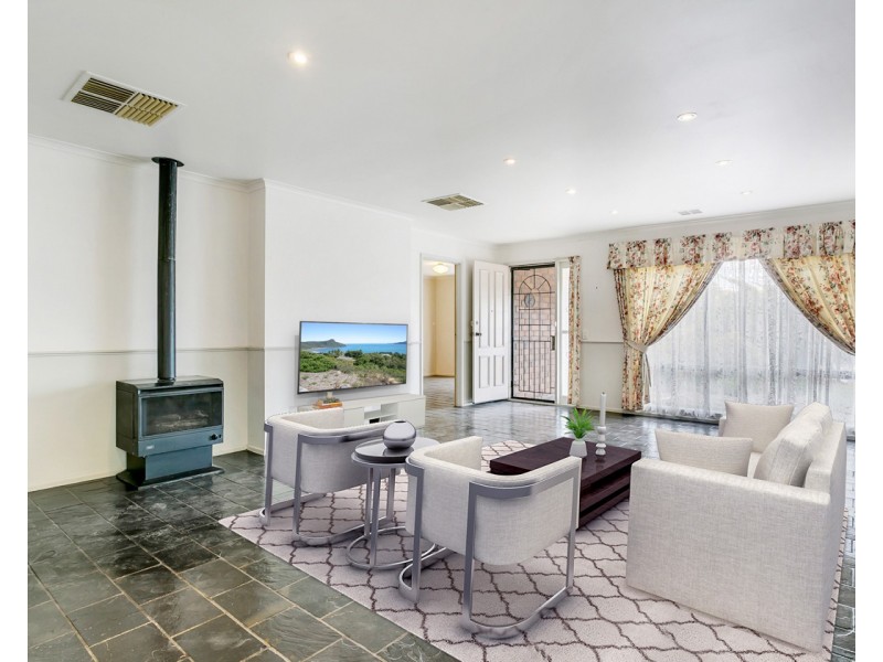 4 Wareham Place, Onkaparinga Hills SA 5163