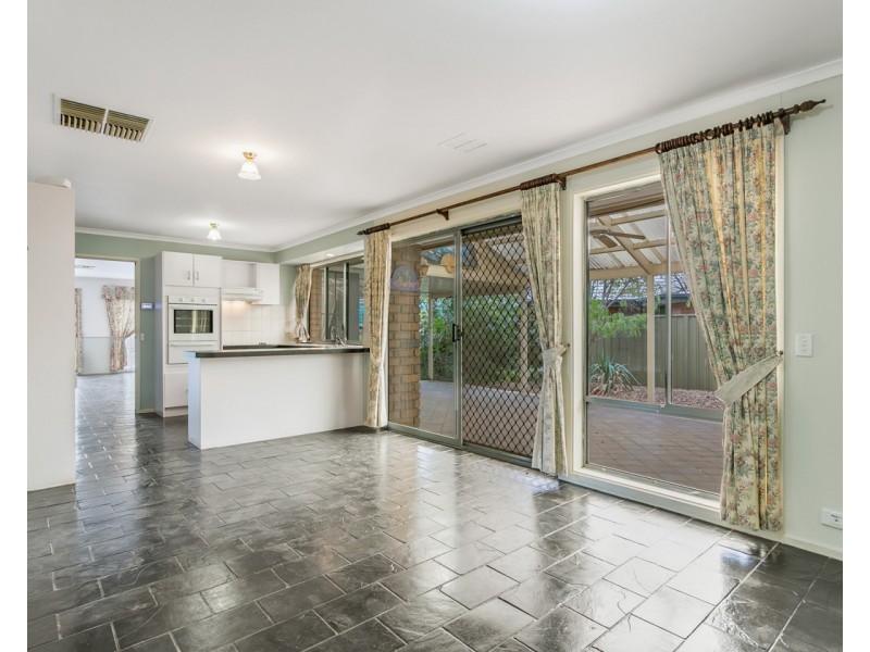 4 Wareham Place, Onkaparinga Hills SA 5163