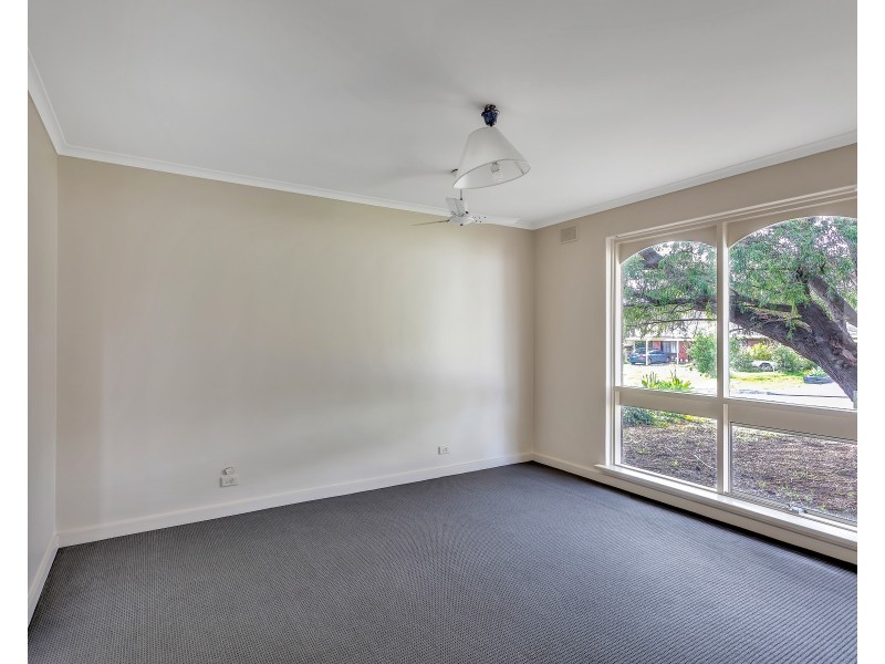 10 Kimberly Way, Happy Valley SA 5159