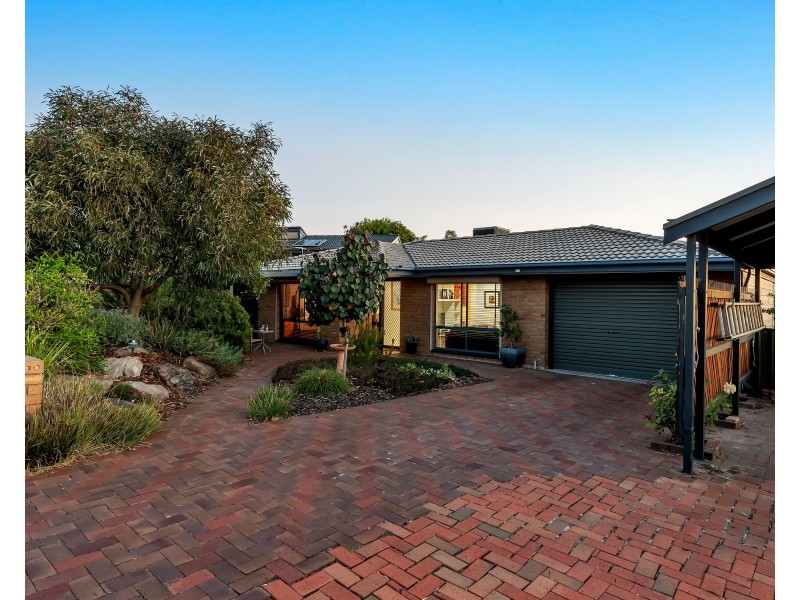 23 Slade Crescent, Hallett Cove SA 5158