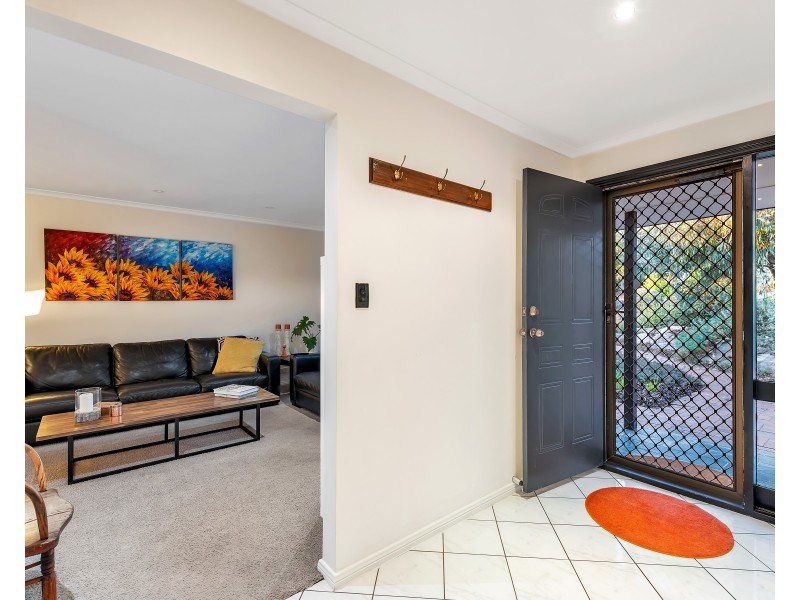 23 Slade Crescent, Hallett Cove SA 5158