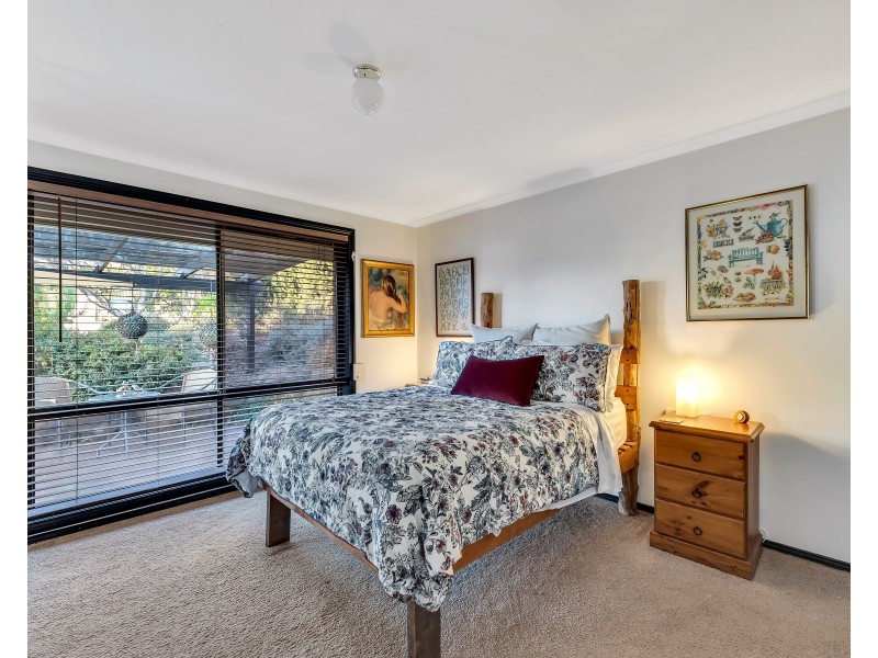 23 Slade Crescent, Hallett Cove SA 5158