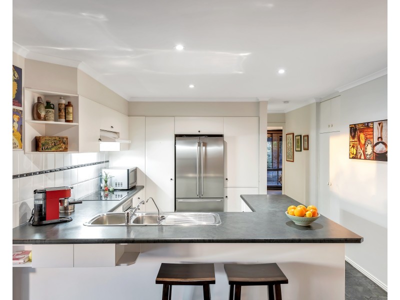 23 Slade Crescent, Hallett Cove SA 5158