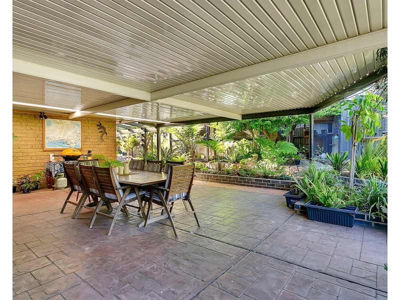 6 Stirling Drive, Morphett Vale SA 5162