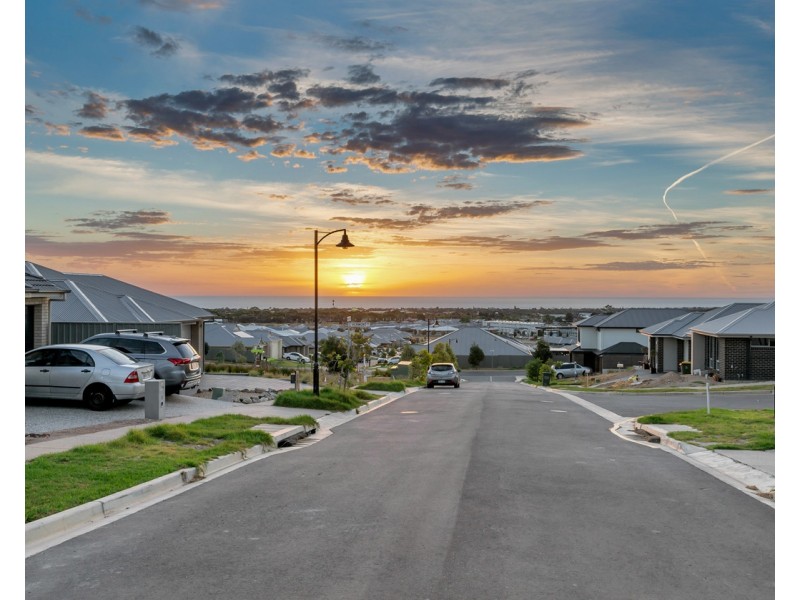 18 Rockport Road, Seaford Heights SA 5169