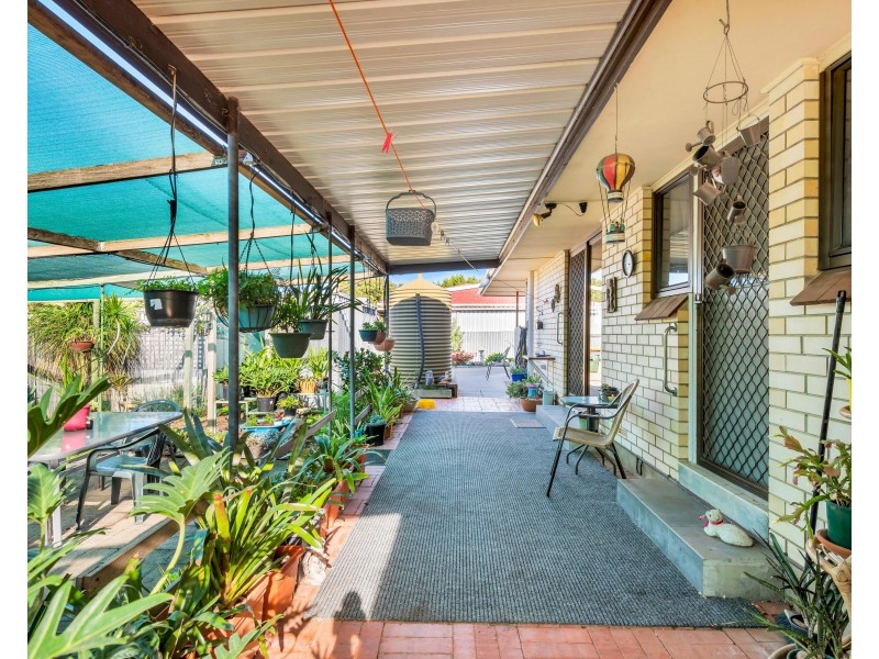 2 Richardson Crescent, Morphett Vale SA 5162