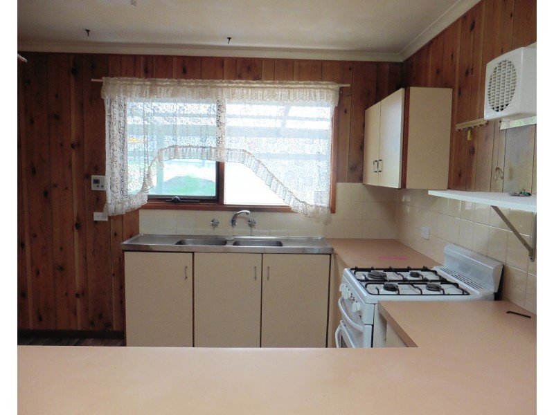 17 Birchenough Road, Huntfield Heights SA 5163