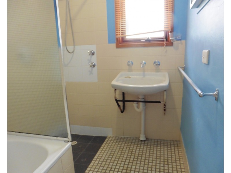 17 Birchenough Road, Huntfield Heights SA 5163
