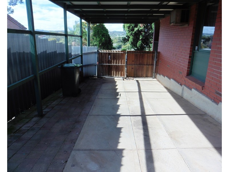 17 Birchenough Road, Huntfield Heights SA 5163
