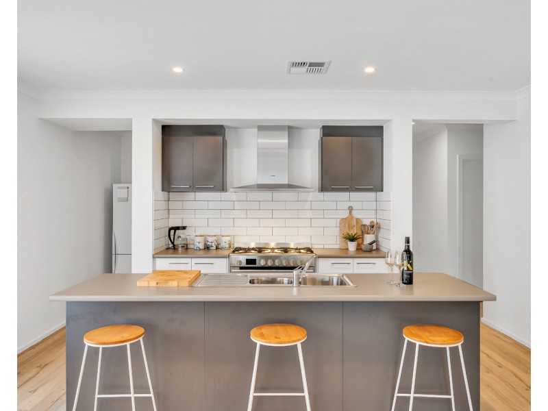 18 Parkindula Drive, Mount Barker SA 5251