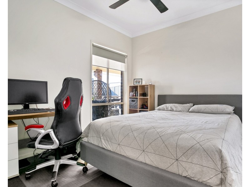 11 Sunrise Drive, Woodcroft SA 5162