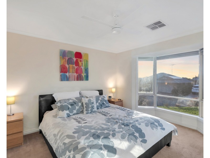 13 Bradbury Court, Hallett Cove SA 5158