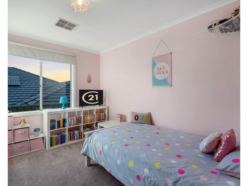 13 Bradbury Court, Hallett Cove SA 5158