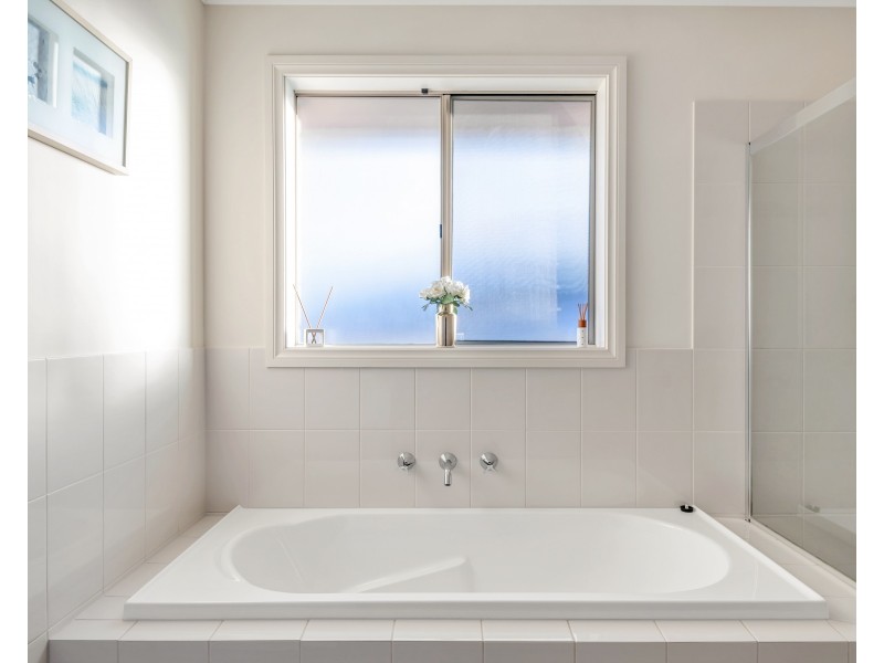 13 Bradbury Court, Hallett Cove SA 5158