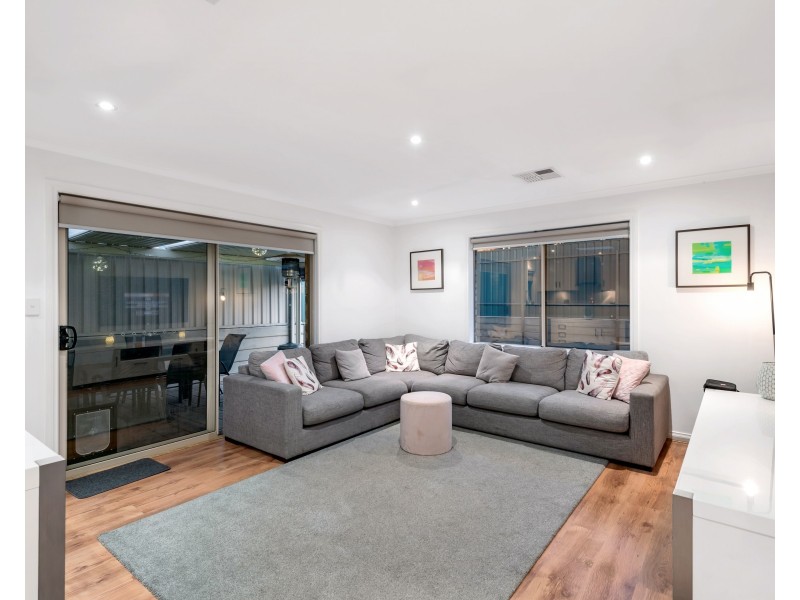 13 Bradbury Court, Hallett Cove SA 5158