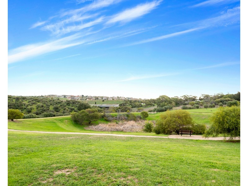 13 Bradbury Court, Hallett Cove SA 5158